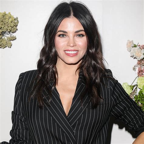 Jenna Dewan Proudly Poses Nude to Celebrate “Self Love”